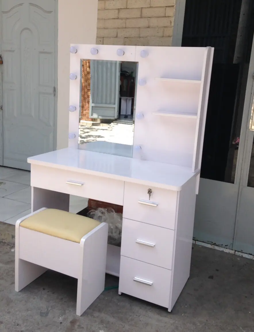 Bàn Trang Điểm Ecoplast - BTĐ03